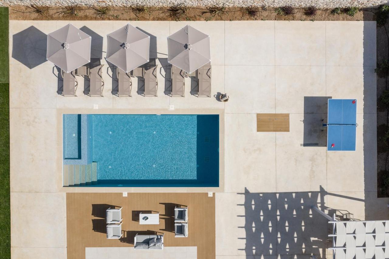 Evaero Villas I, Ii, Iii, IV - An Ever-So Inviting Escape, By Thinkvilla Sfáka Exteriör bild