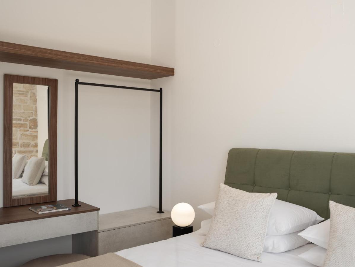 Evaero Villas I, Ii, Iii, IV - An Ever-So Inviting Escape, By Thinkvilla Sfáka Exteriör bild