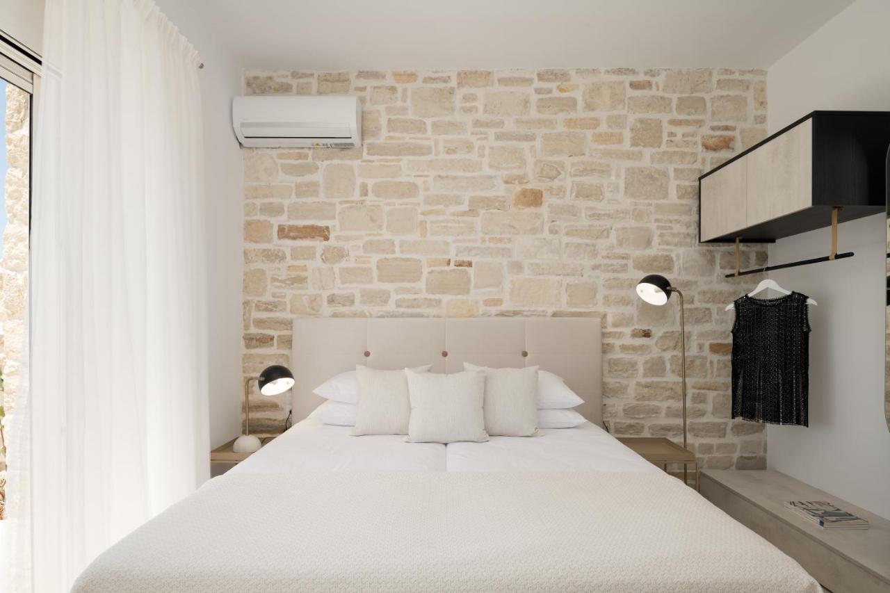 Evaero Villas I, Ii, Iii, IV - An Ever-So Inviting Escape, By Thinkvilla Sfáka Exteriör bild