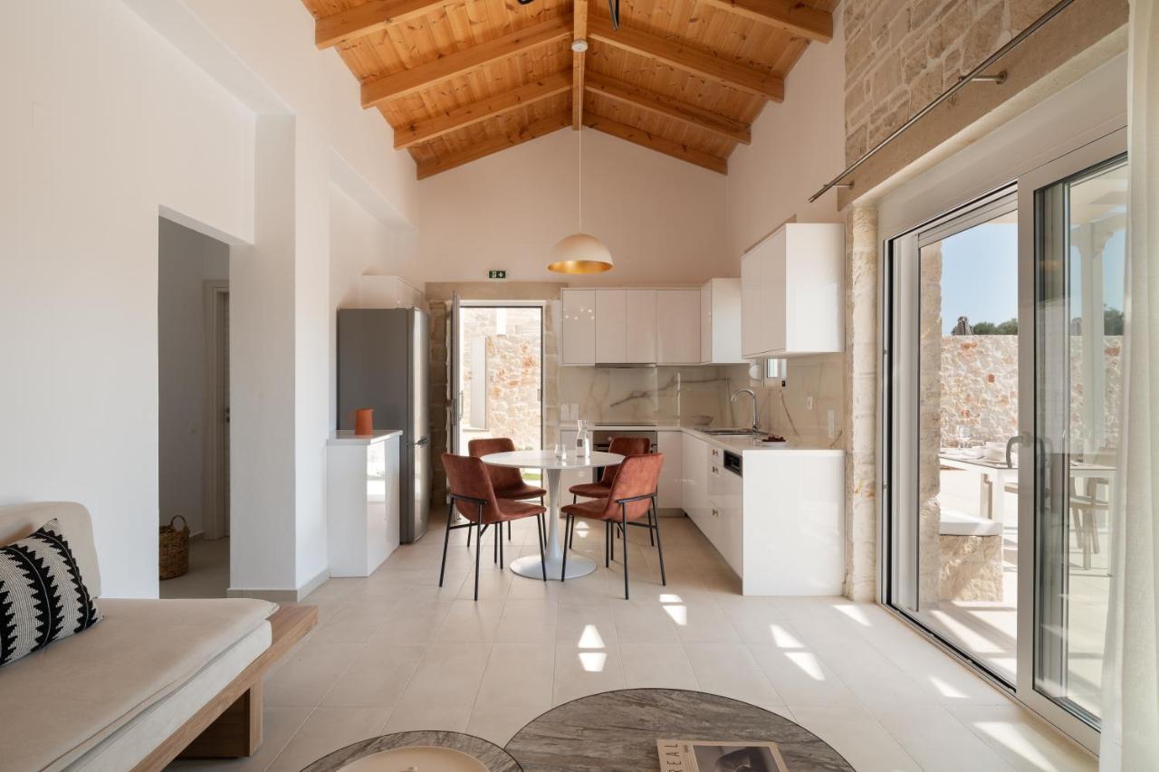 Evaero Villas I, Ii, Iii, IV - An Ever-So Inviting Escape, By Thinkvilla Sfáka Exteriör bild