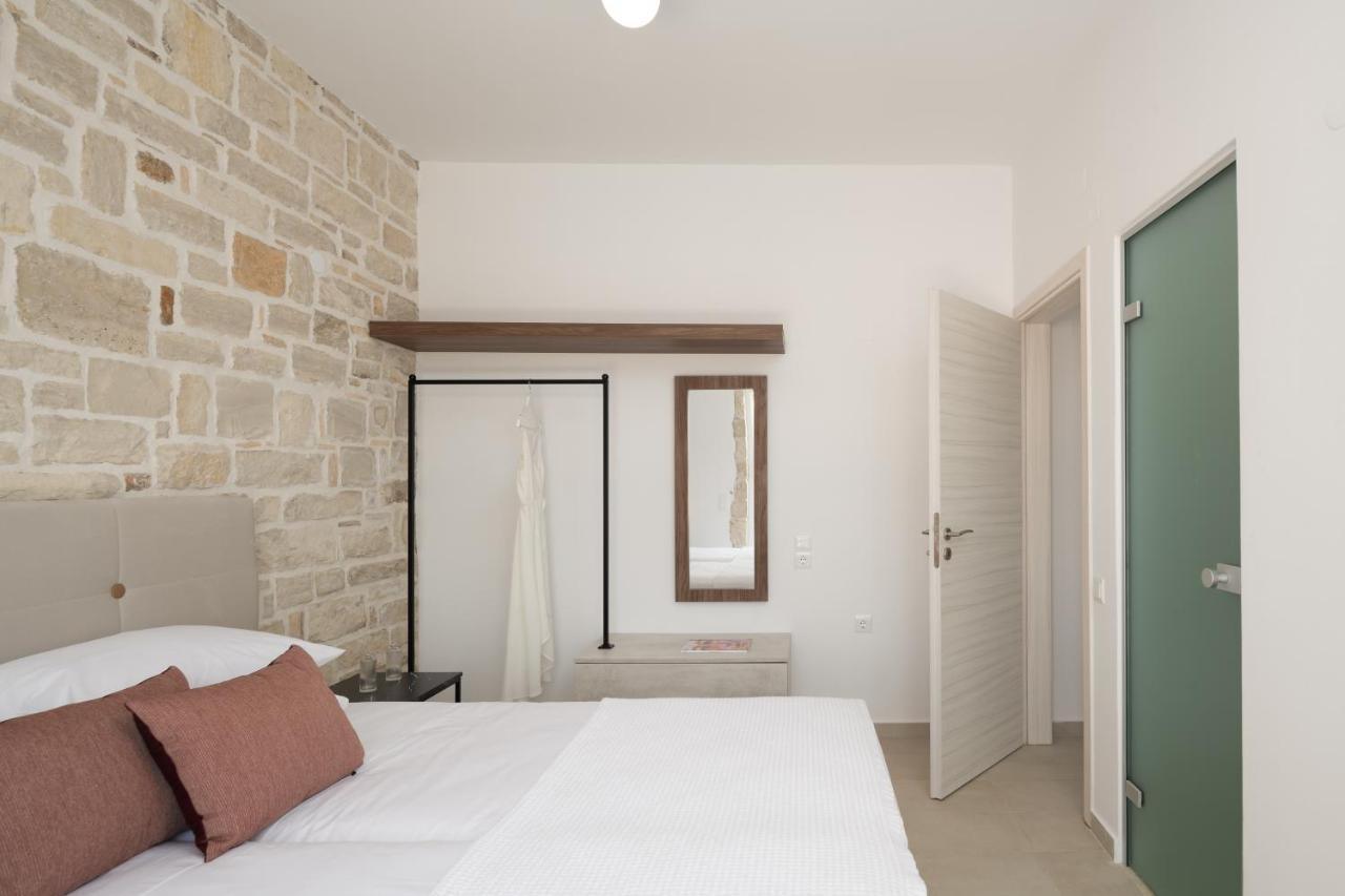 Evaero Villas I, Ii, Iii, IV - An Ever-So Inviting Escape, By Thinkvilla Sfáka Exteriör bild