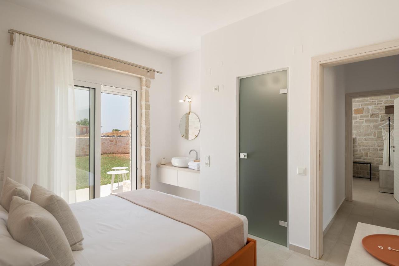 Evaero Villas I, Ii, Iii, IV - An Ever-So Inviting Escape, By Thinkvilla Sfáka Exteriör bild