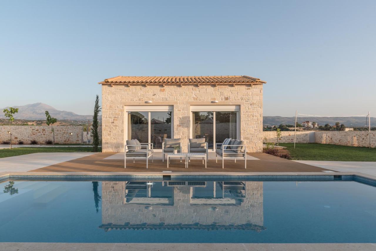 Evaero Villas I, Ii, Iii, IV - An Ever-So Inviting Escape, By Thinkvilla Sfáka Exteriör bild